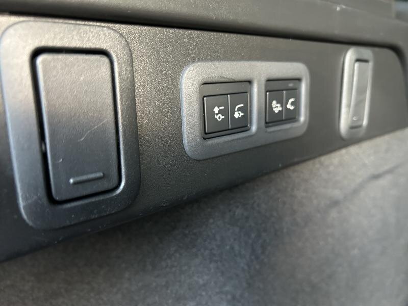 Land Rover Range Rover Velar SUV 3,0 l 221 kw