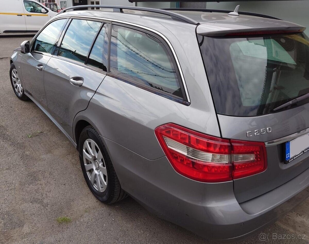 Mercedes-Benz Třídy E Kombi 0,0 0