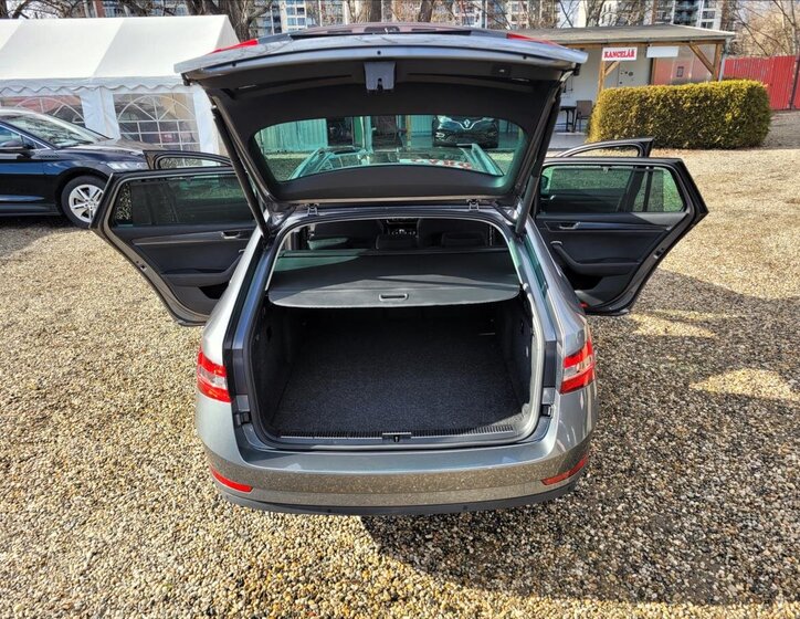 Škoda Superb Kombi 1,4 l 115 kw