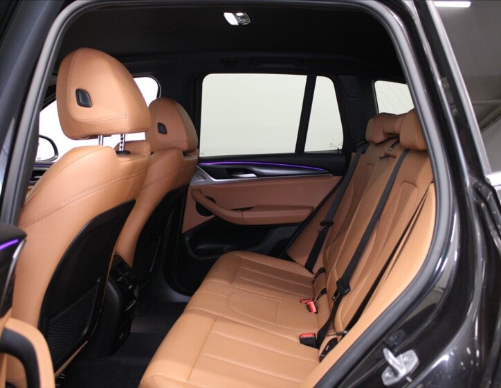 BMW X3 SUV 3,0 l 210 kw