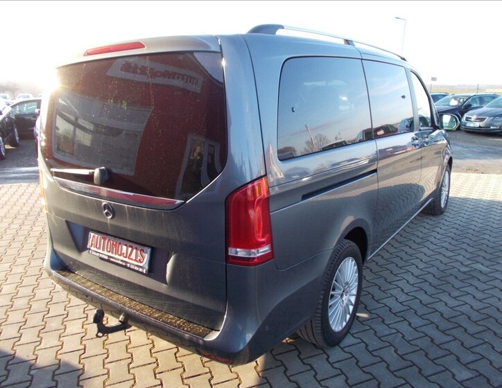 Mercedes-Benz Třídy V MPV 2,1 l 140 kw