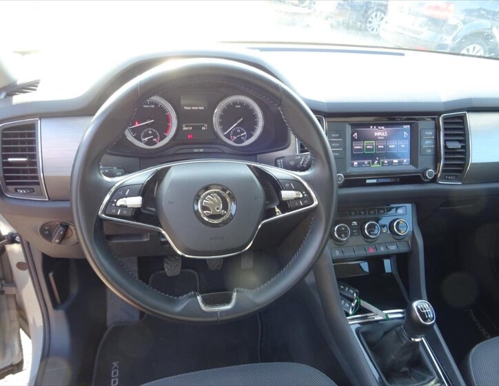 Škoda Kodiaq SUV / Terénní 1,5 l 110 kw