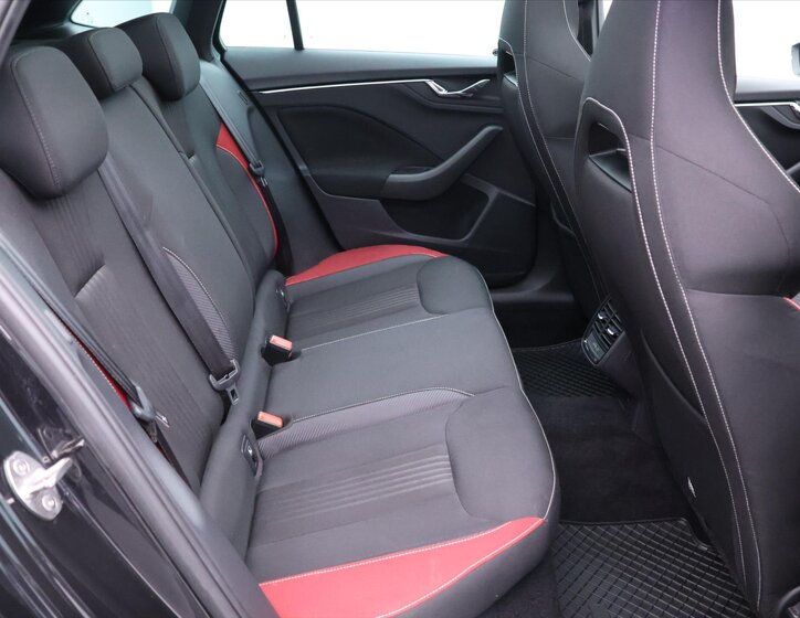 Škoda Scala Hatchback 1,5 l 110 kw