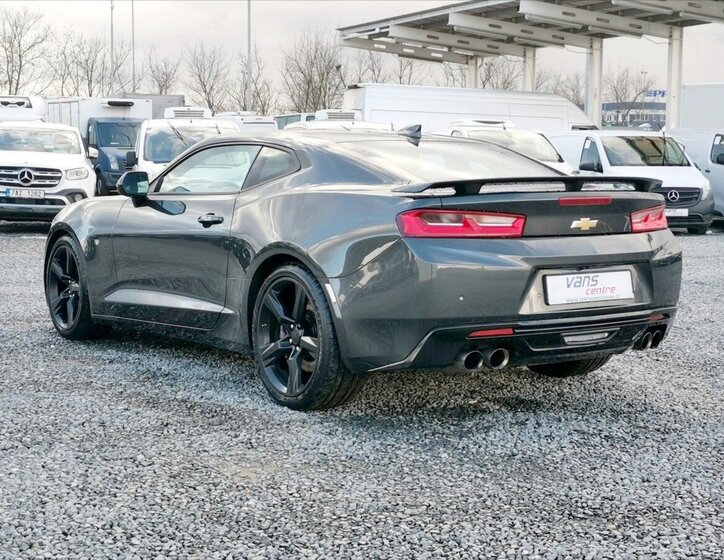 Chevrolet Camaro Kupé 6,2 l 333 kw