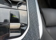 BMW X7 SUV / Terénní 4,4 l 390 kw