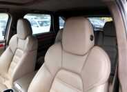 Porsche Cayenne 28