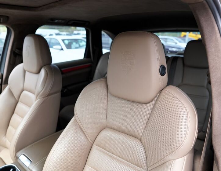 Porsche Cayenne 28