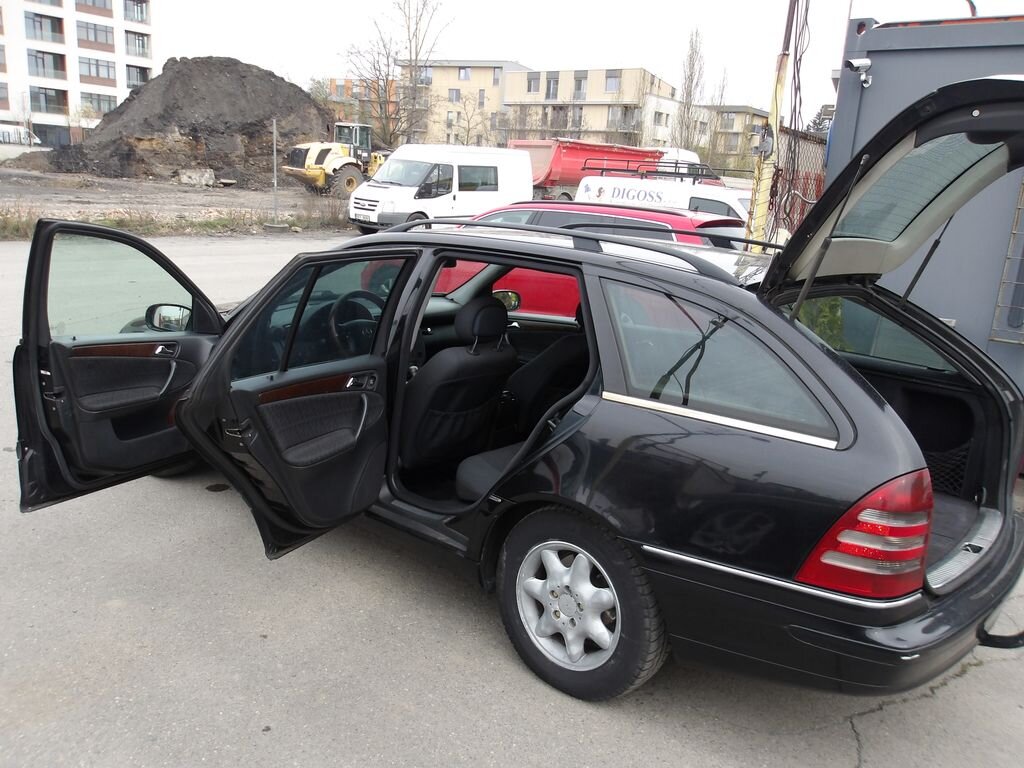 Mercedes-Benz Třídy C Kombi 2,1 l 105 kw
