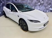 Tesla Model 3 Sedan 0,0 324 kw