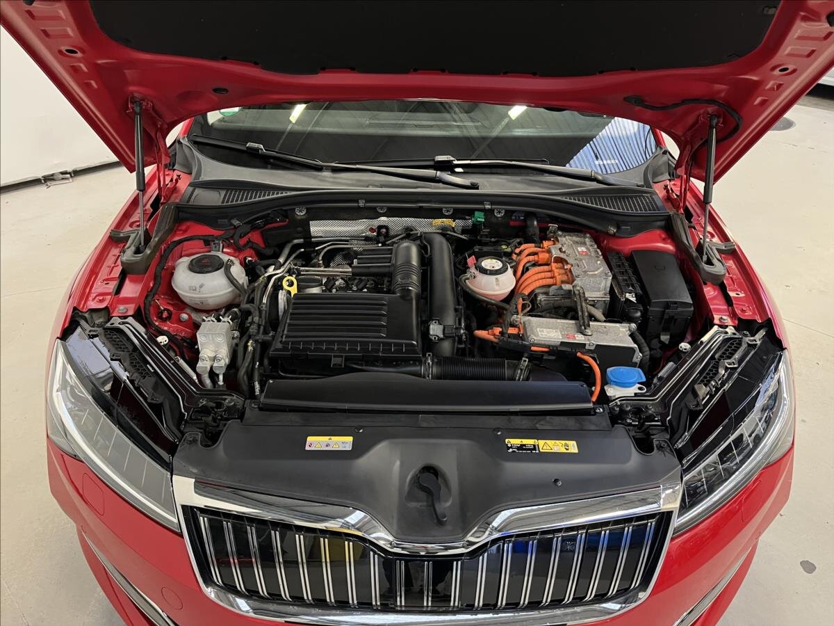 Škoda Superb Kombi 1,4 l 160 kw