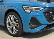 Audi e-tron SUV 0,0 300 kw