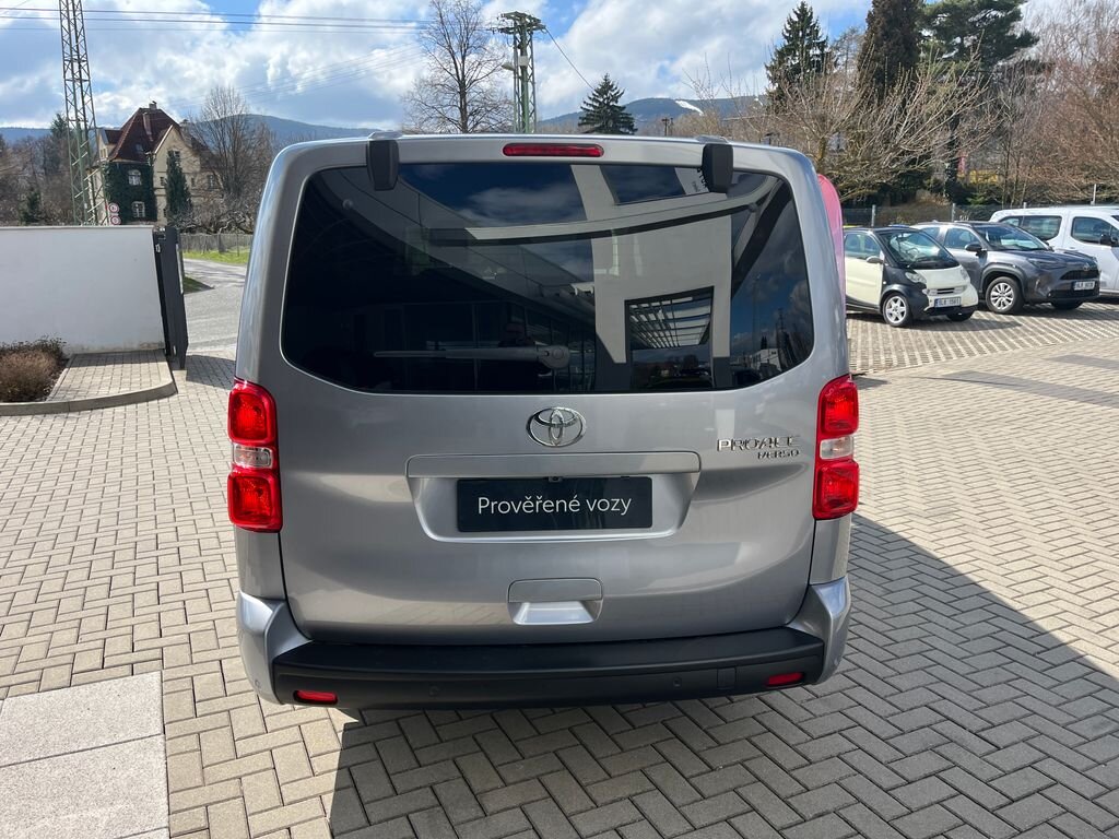 Toyota ProAce Verso VAN / Minibus 2,0 l 130 kw