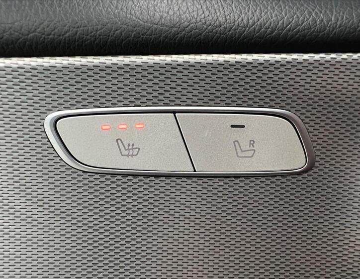 Mercedes-Benz Třídy E 25