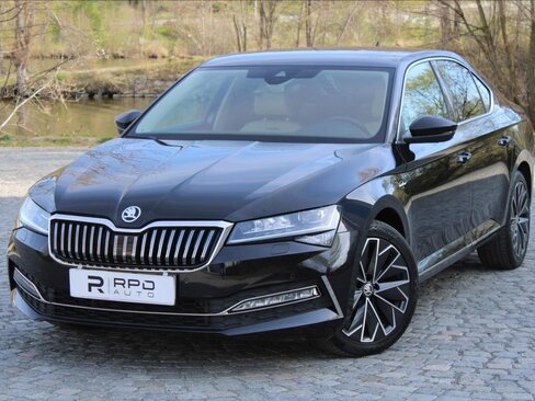 Škoda Superb Sedan / Limuzína 2,0 l 147 kw