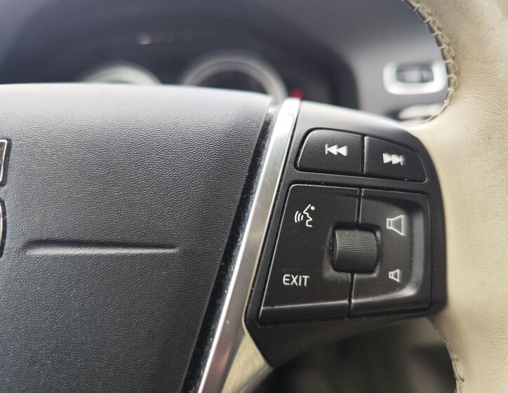 Volvo V60 Kombi 2,0 l 120 kw