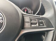 Alfa Romeo Giulia Sedan / Limuzína 2,1 l 110 kw