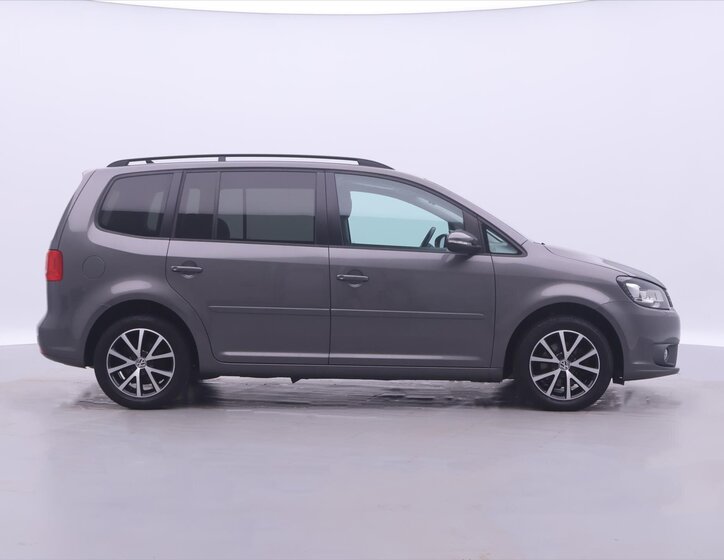 Volkswagen Touran 8
