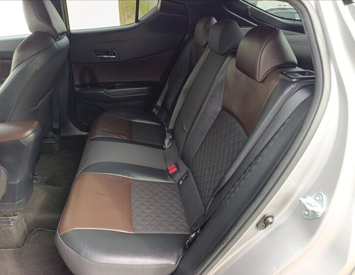 Toyota C-HR Hatchback 1,8 l 72 kw