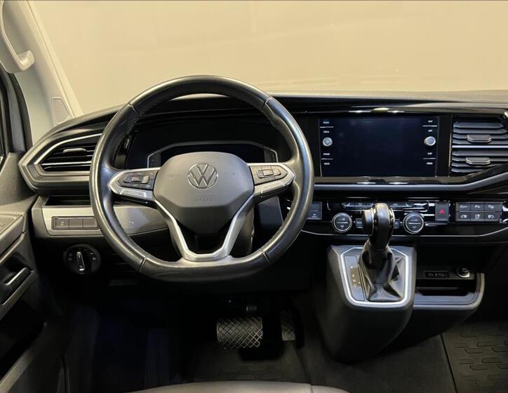 Volkswagen Multivan 5