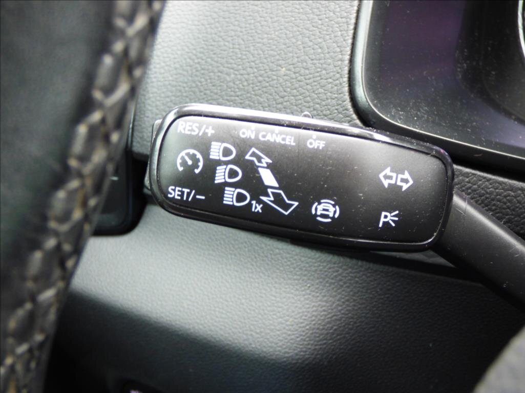 Škoda Karoq SUV / Terénní 999,0 85 kw