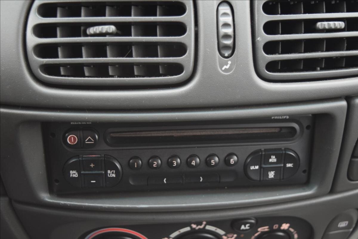 Renault Scénic Kombi 1,9 l 72 kw