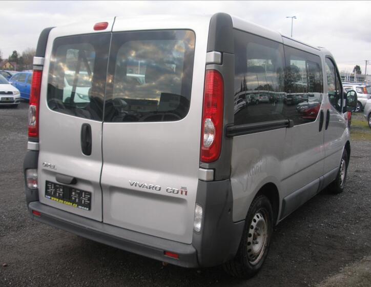 Opel Vivaro 3