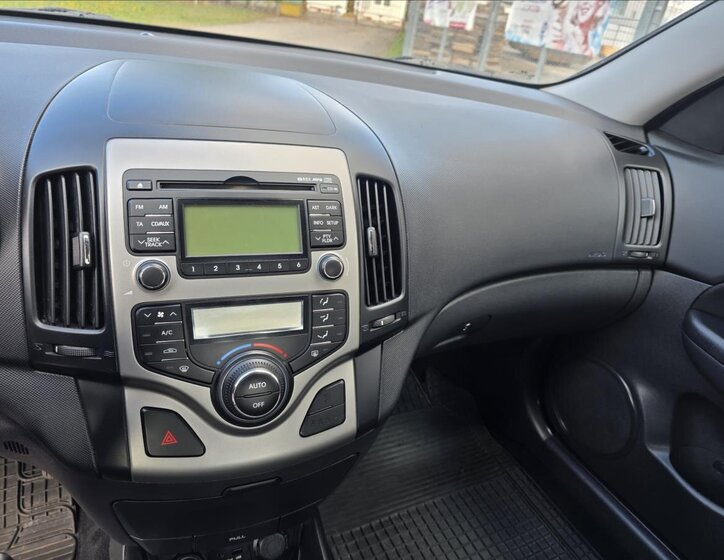 Hyundai i30 Hatchback 1,4 l 77 kw