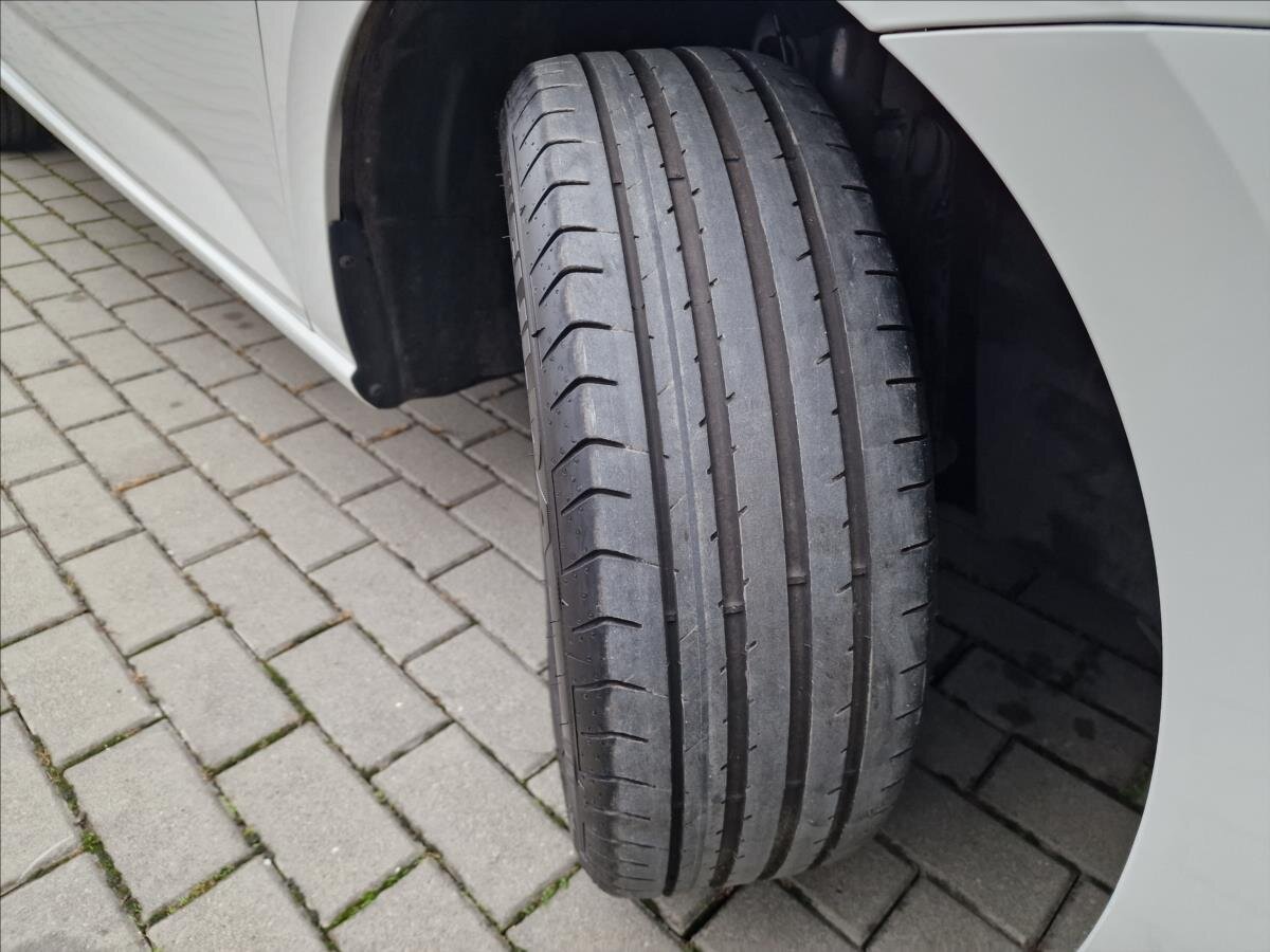 Škoda Scala Hatchback 999,0 81 kw