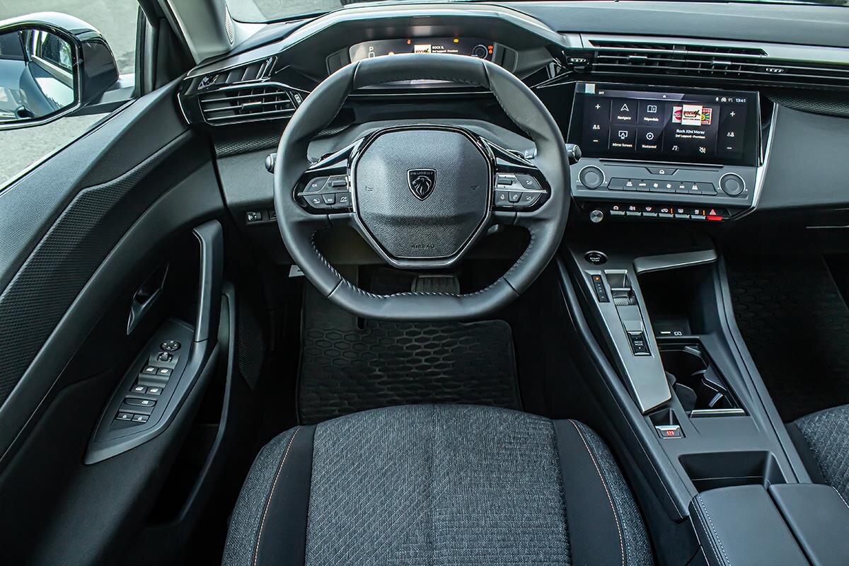 Peugeot 308 Kombi 1,2 l 107 kw