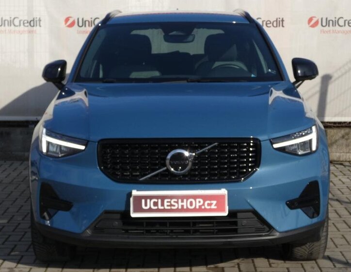 Volvo XC40 SUV / Terénní 2,0 l 120 kw