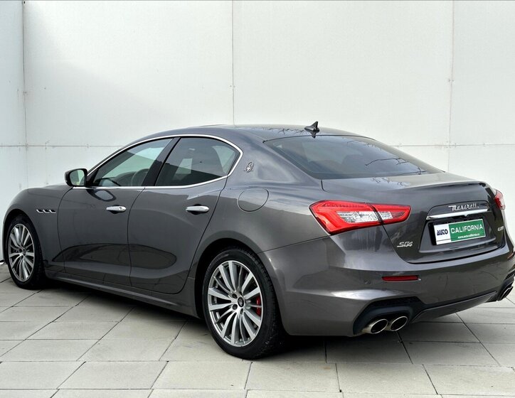 Maserati Ghibli Sedan 3,0 l 316 kw