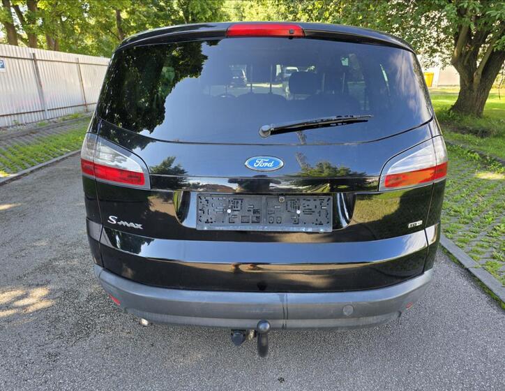 Ford S-MAX 5
