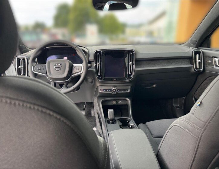 Volvo EC40 CUV 0,0 185 kw