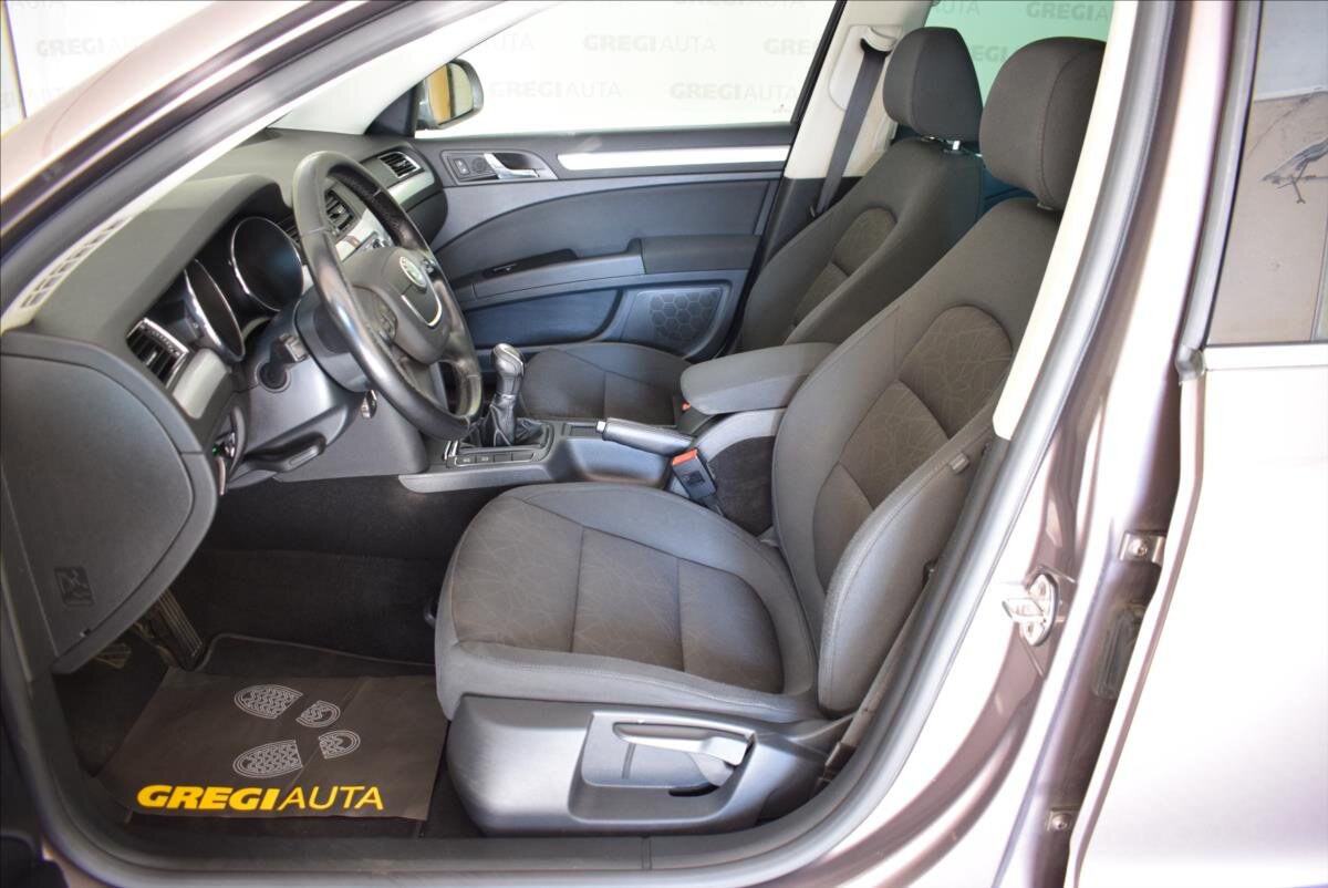 Škoda Superb Kombi 1,8 l 118 kw