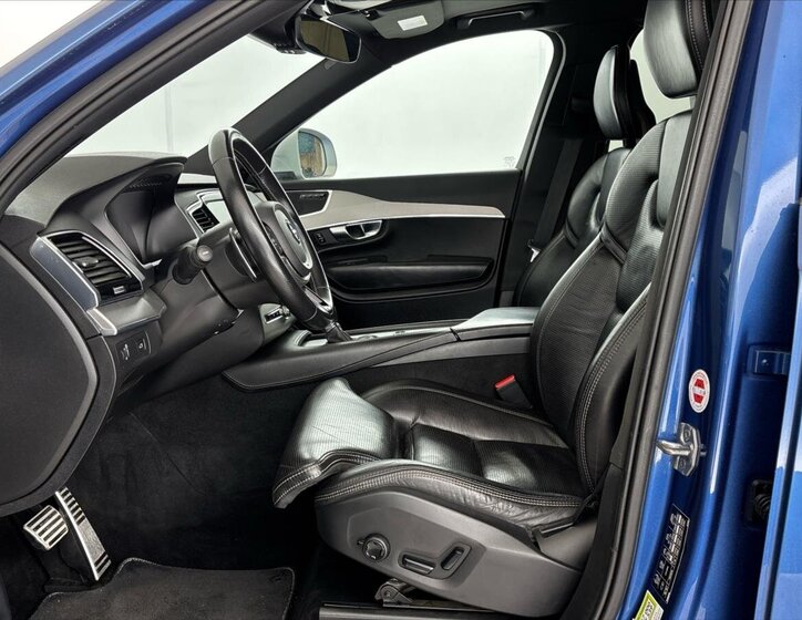 Volvo XC90 SUV / Terénní 2,0 l 173 kw