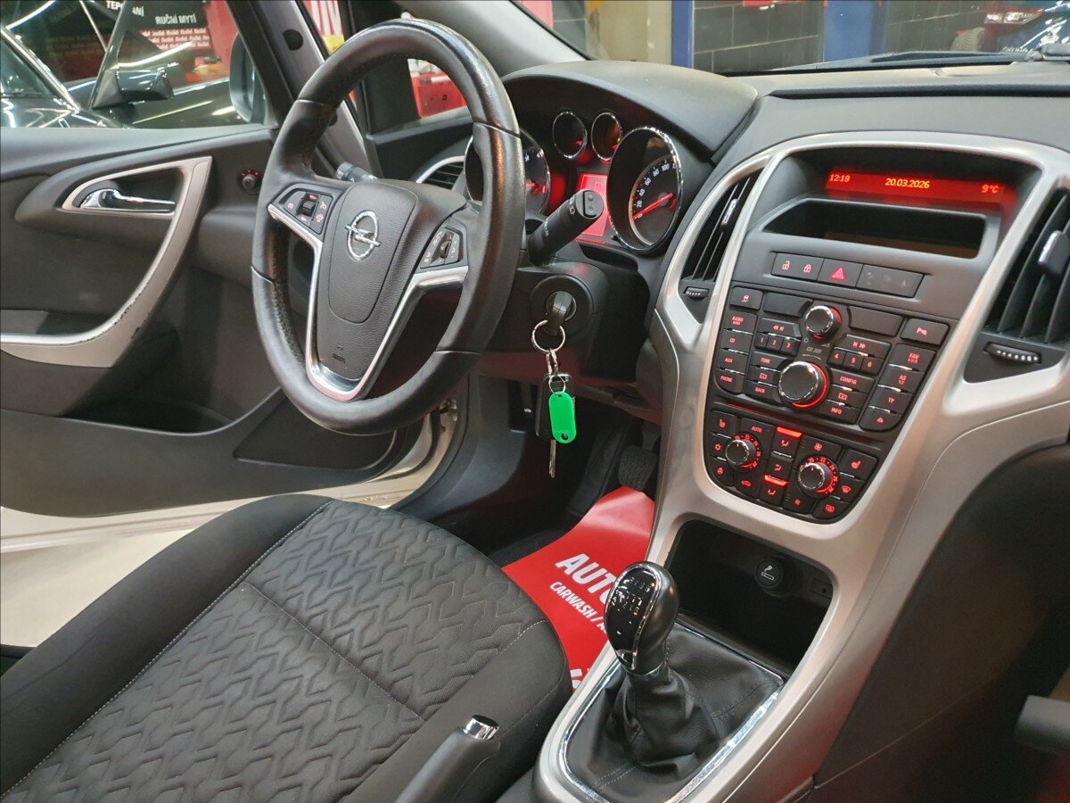 Opel Astra Hatchback 1,4 l 103 kw