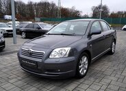 Toyota Avensis 2