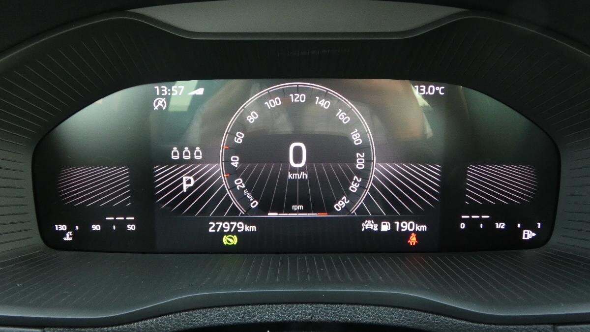 Škoda Karoq SUV / Terénní 1,5 l 110 kw