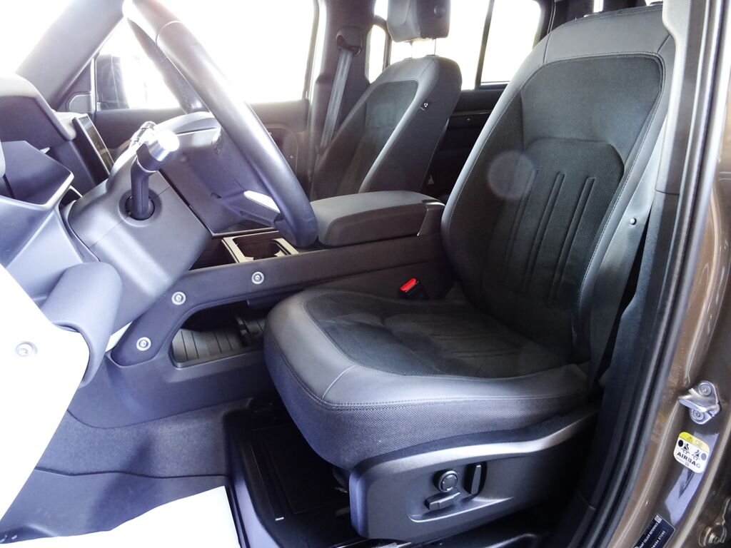 Land Rover Defender SUV / Terénní 3,0 l 221 kw