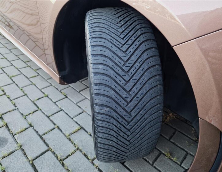 Mercedes-Benz Třídy A Hatchback 1,3 l 100 kw