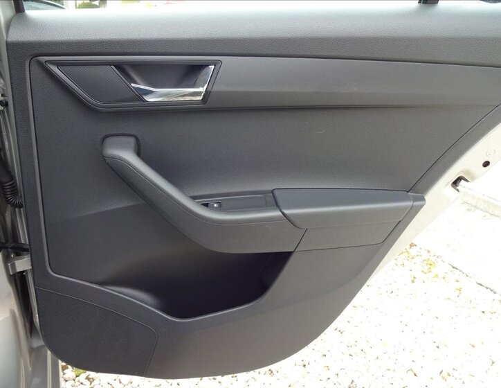 Škoda Fabia Hatchback 999,0 70 kw