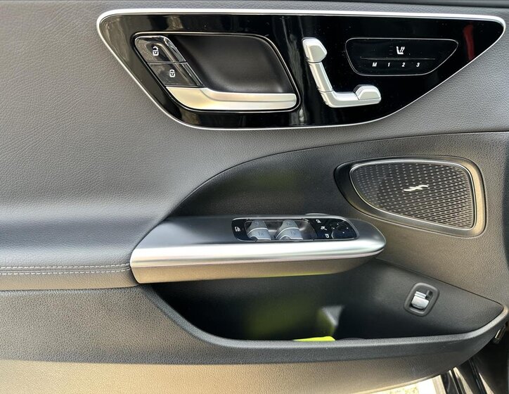 Mercedes-Benz Třídy C Sedan 2,0 l 147 kw