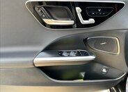 Mercedes-Benz Třídy C Sedan 2,0 l 147 kw