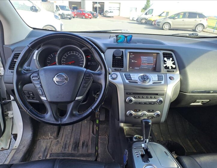 Nissan Murano SUV / Terénní 2,5 l 140 kw