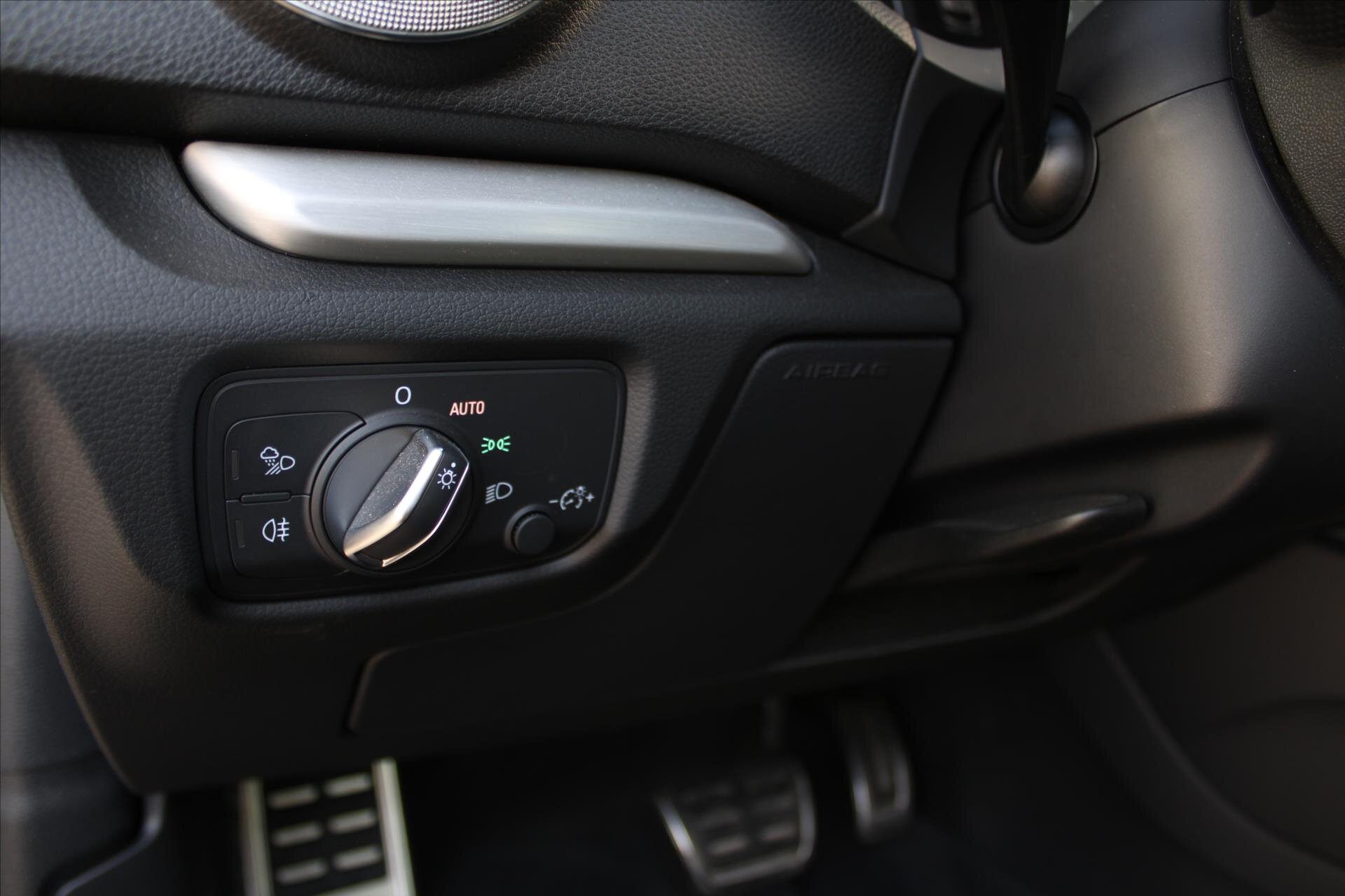 Audi S3 Hatchback 2,0 l 221 kw