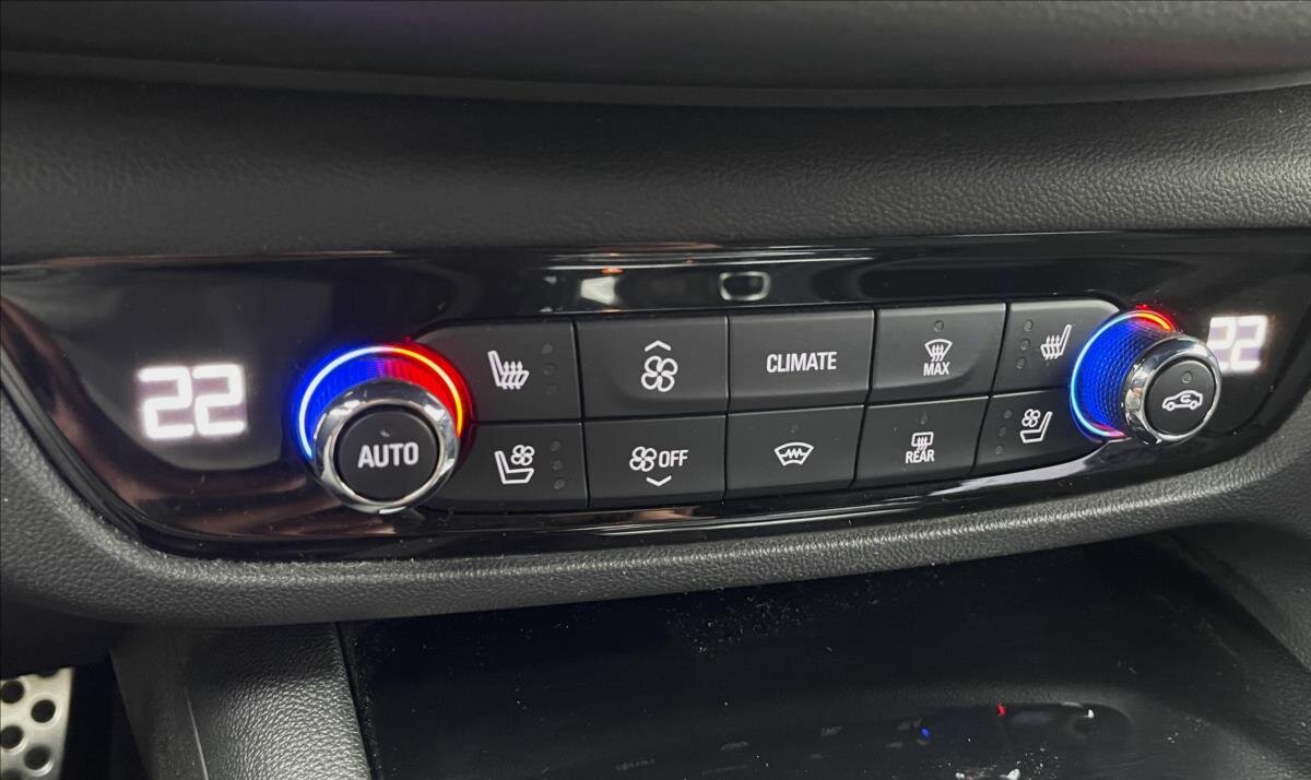 Opel Insignia Kombi 1,5 l 121 kw