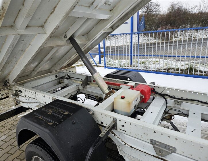 Mercedes-Benz Sprinter Sklápěč 2,1 l 105 kw