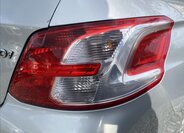 Peugeot 301 Sedan 1,2 l 53 kw