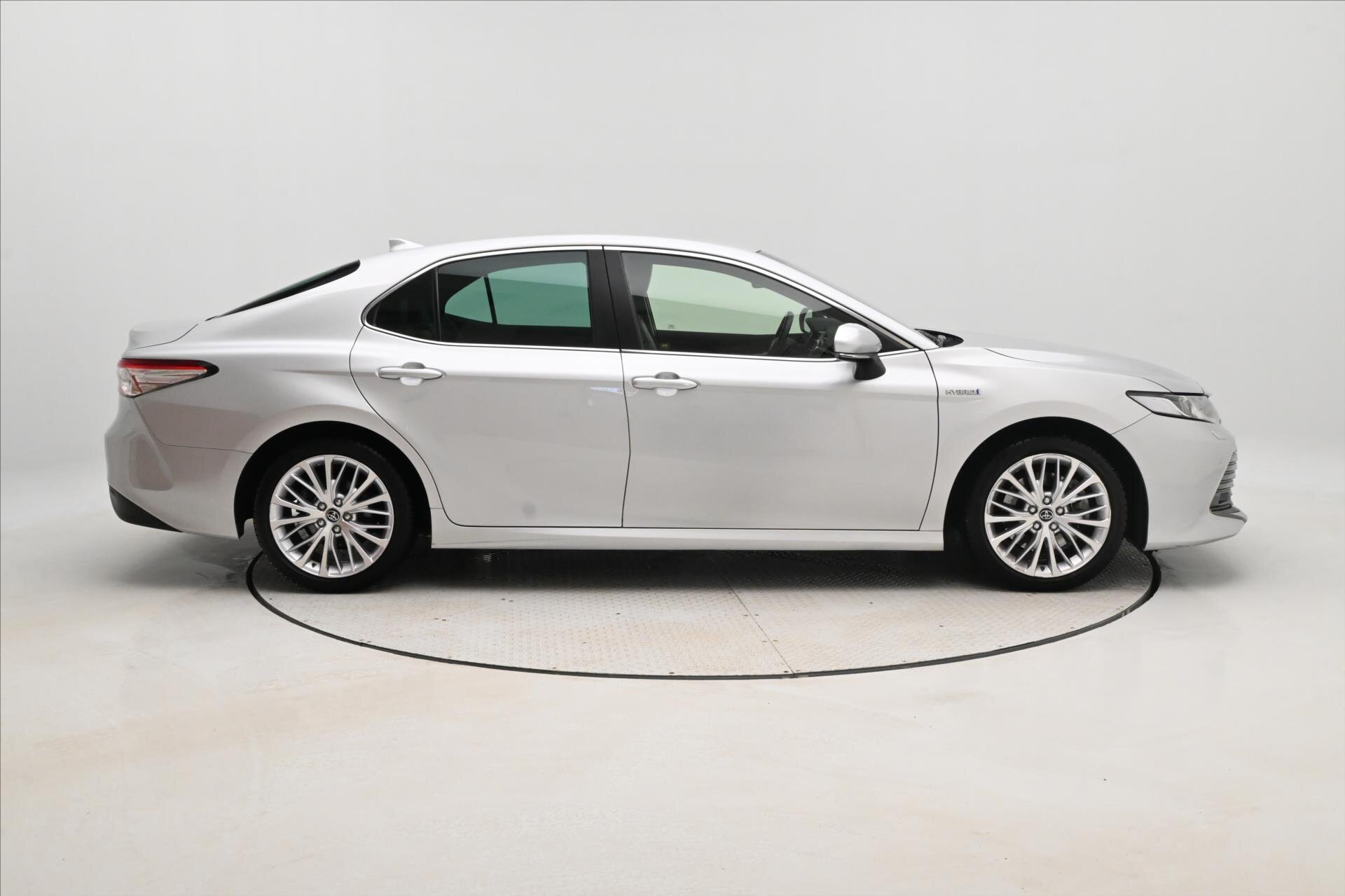 Toyota Camry Sedan / Limuzína 2,5 l 160 kw