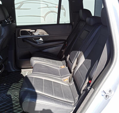 Mercedes-Benz GLS 10